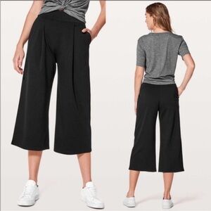 Lululemon Black Can You Feel The Pleat Crop Wide Leg Pants Culottes Black